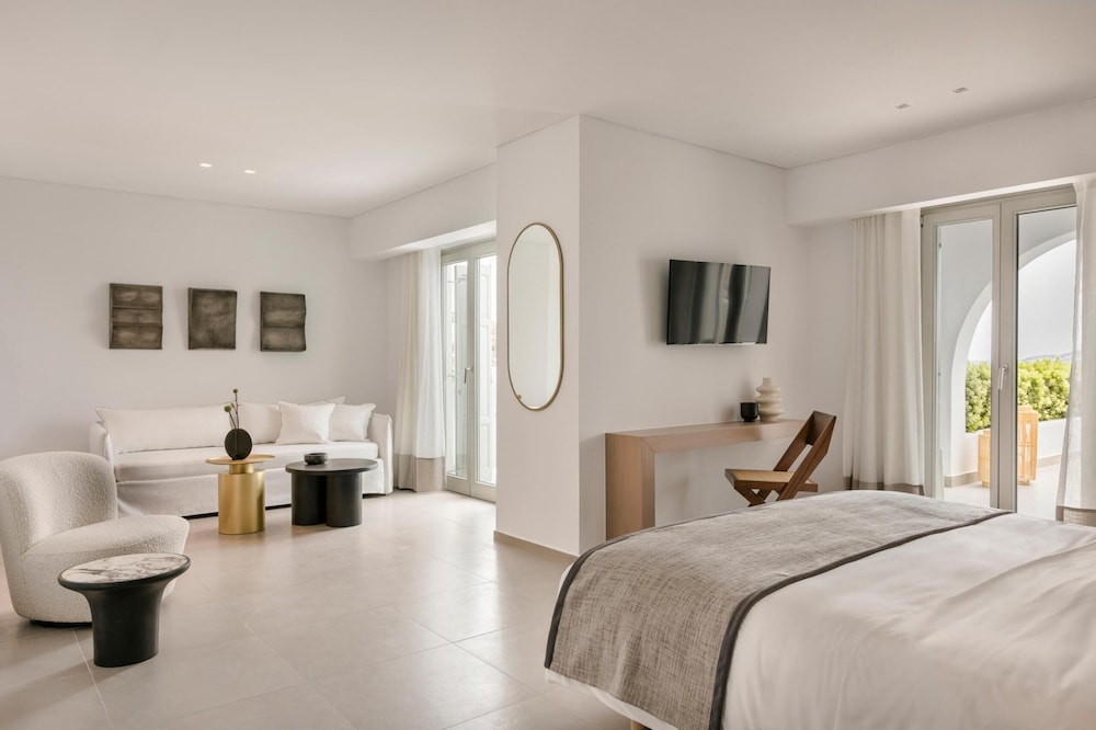 Premium, Suite, Queen Bed, Sofa, Plunge Pool