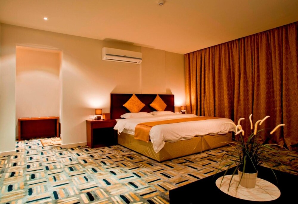 الاجنحه التنفيذيه(Executive Suites) 12/44