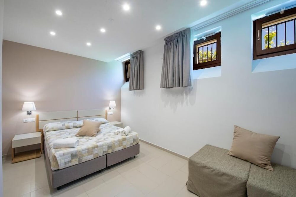 Villa Paradise Resort 21/50