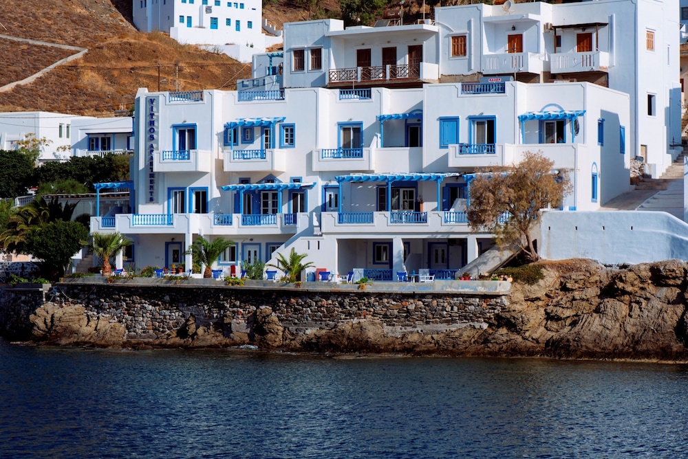 Vithos Aparthotel 67/72