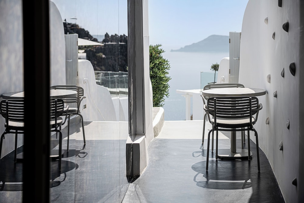 On The Rocks Santorini - Adults only 40/67