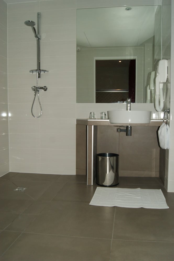 D Amiens Paris Hotel 44/49