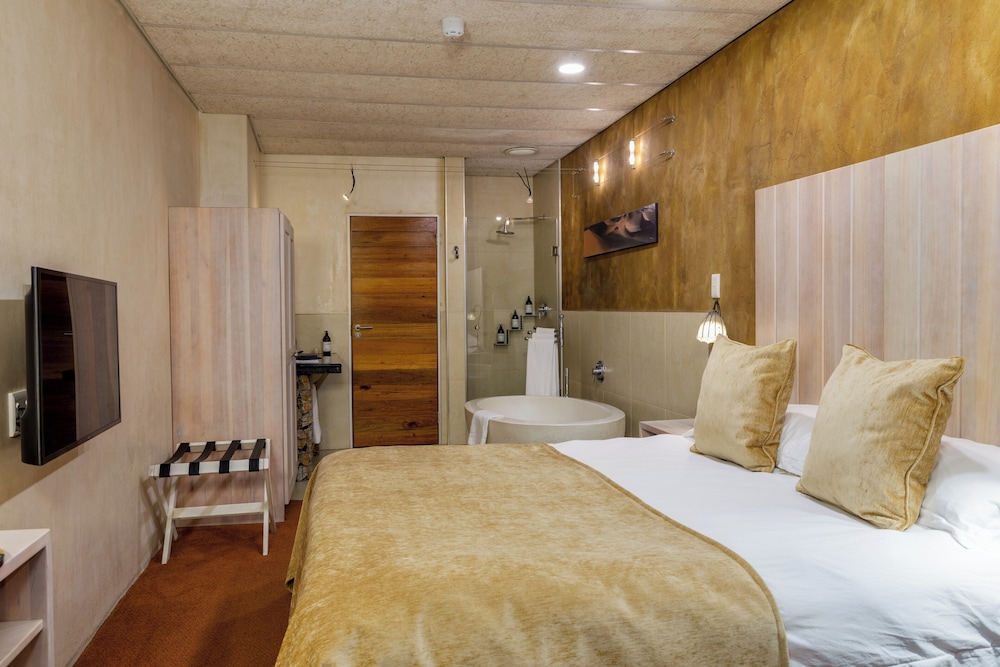 African Rock Hotel 26/76