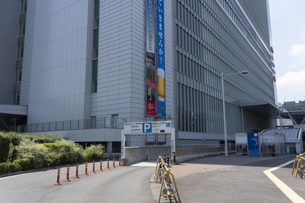 Associa Shin Yokohama 65/73