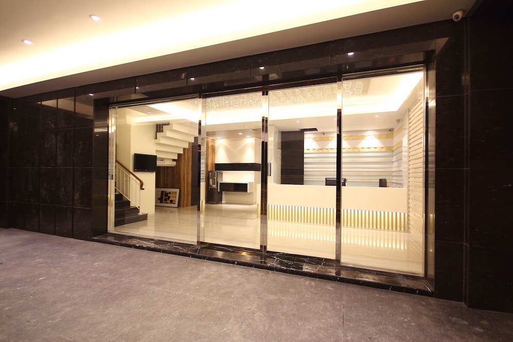 Leesing Hotel Fongshan 43/50