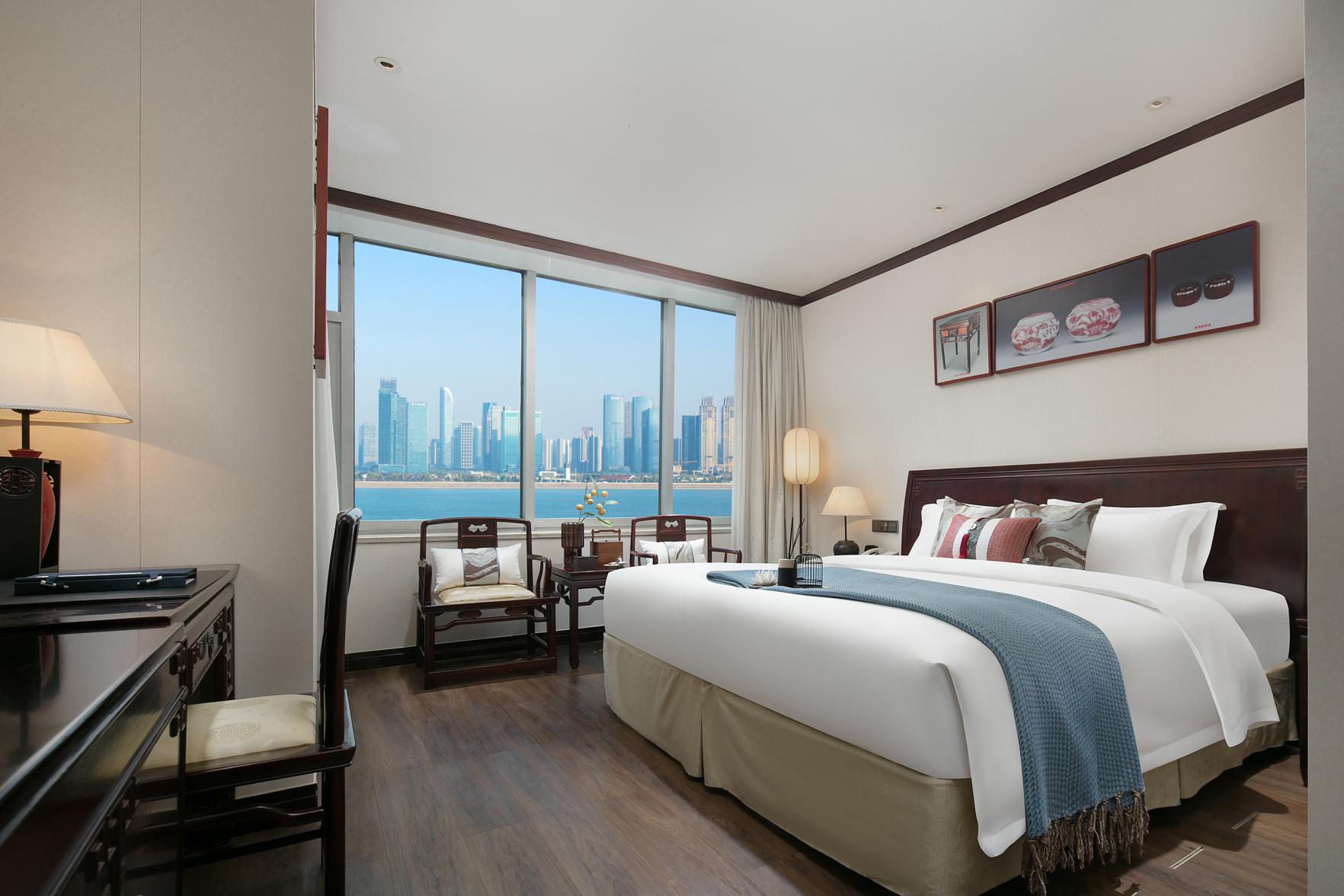 Deluxe, Double Bed, River View
