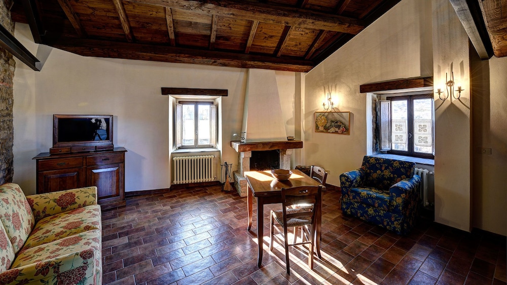 Borgo Tufi Albergo Diffuso 32/50
