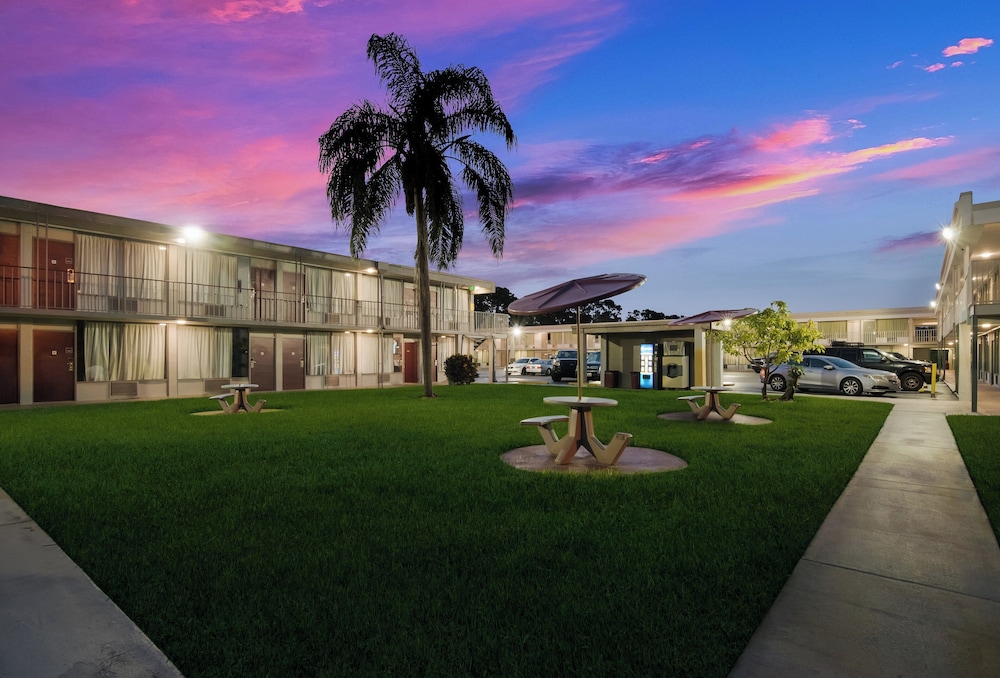 Red Roof Inn Vero Beach - I-95 41/53