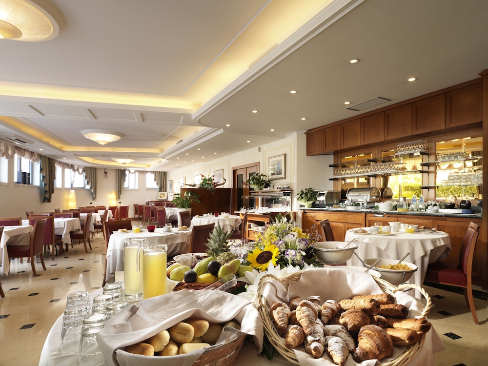 Hotel Ariston 23/28