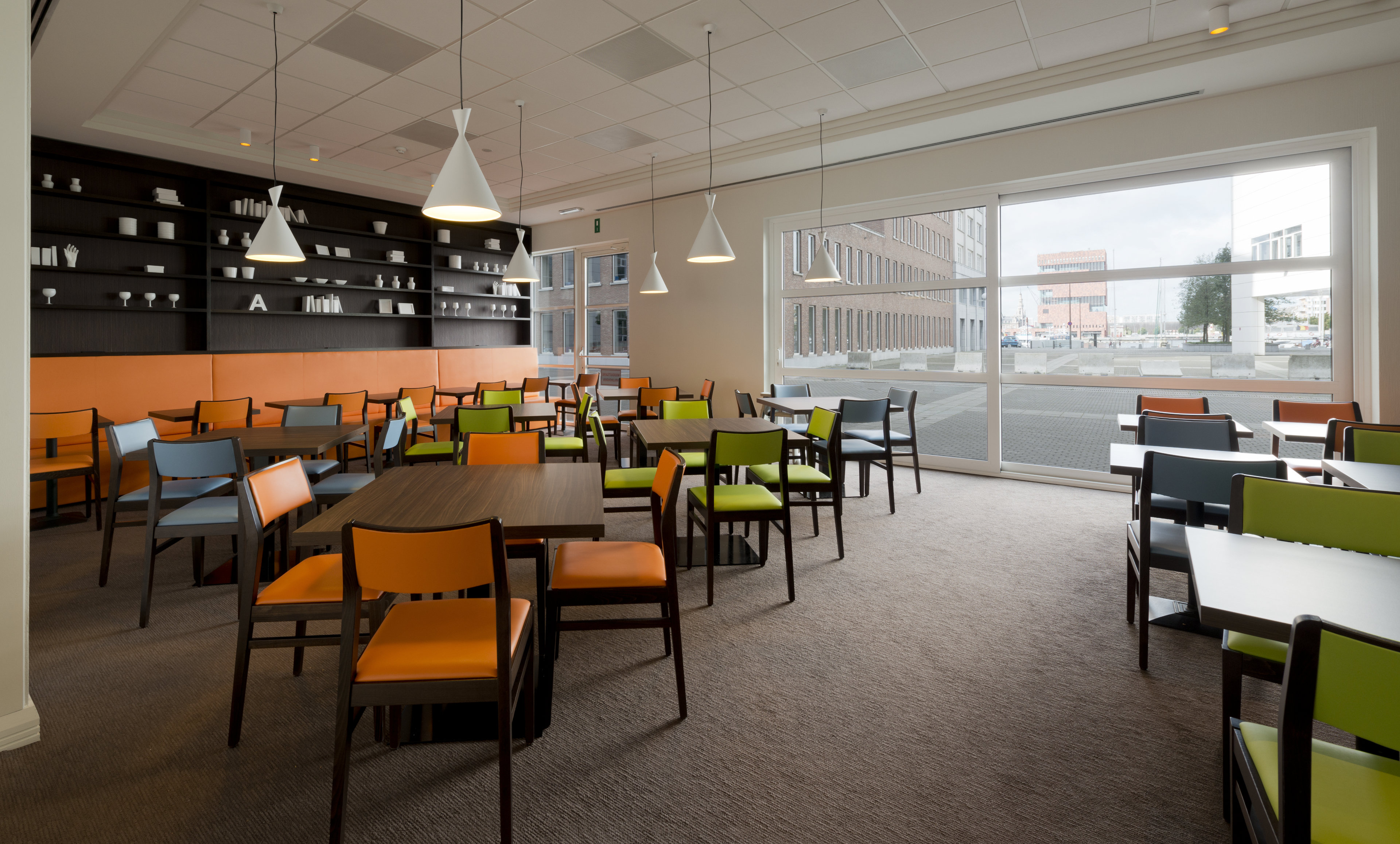 Holiday Inn Express Antwerp City North 61/76