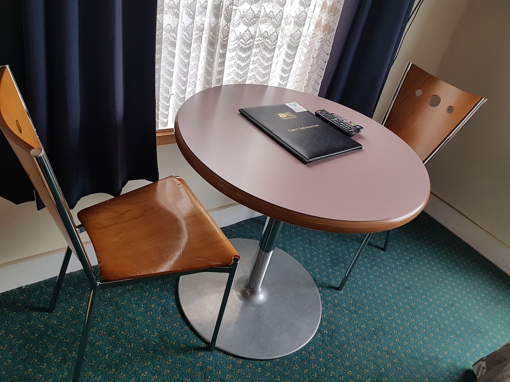 Colonial Village Motel 43/62