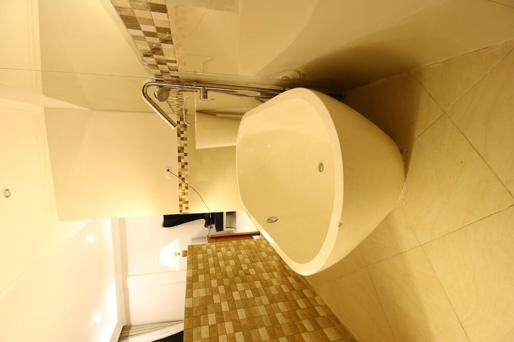 Hotel Wahyu Dana 46/46