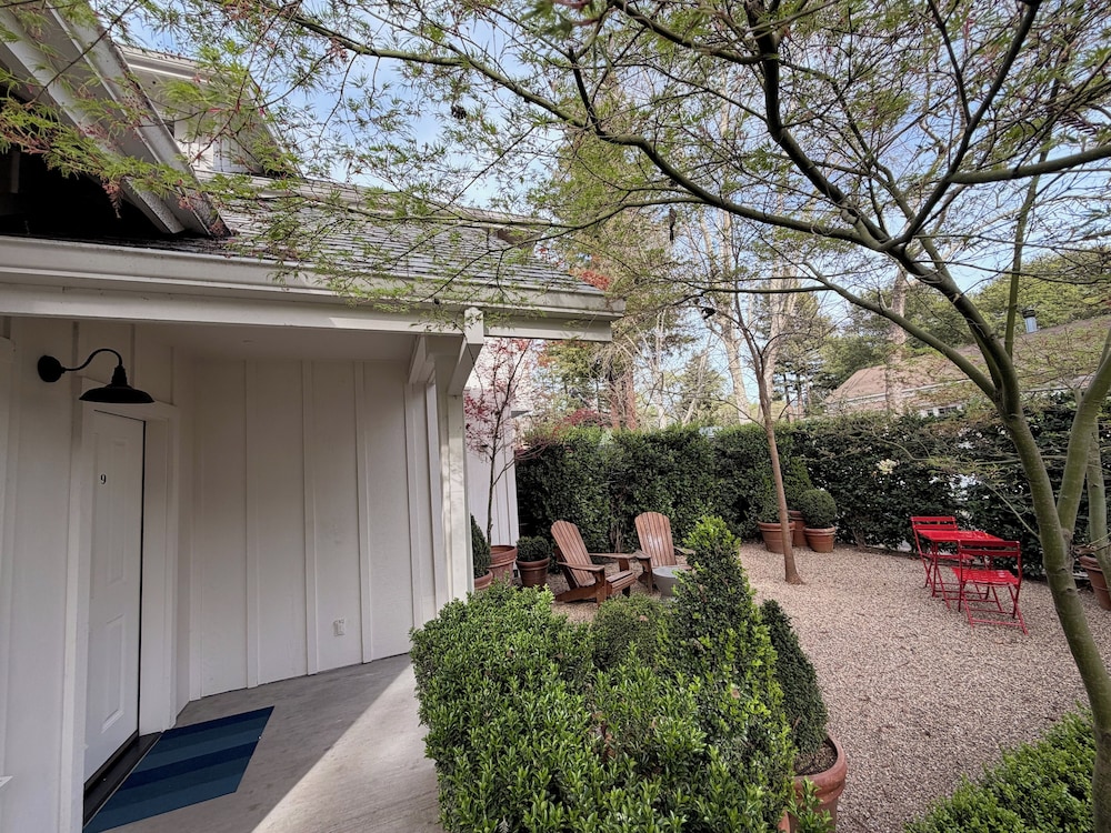 Calistoga Inn Restaurant And Brewery 66/69