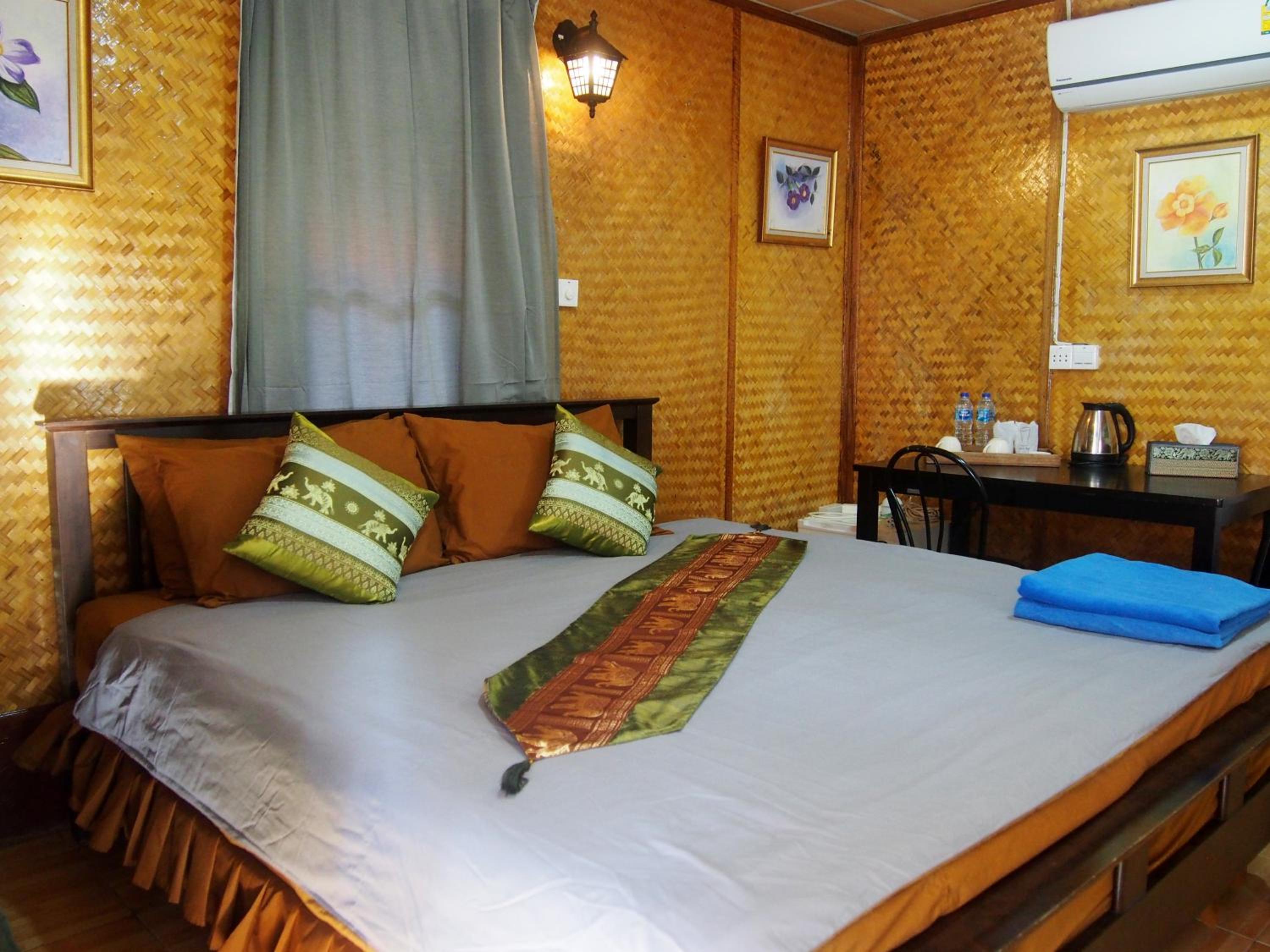 Garden, Bungalow, Double Bed