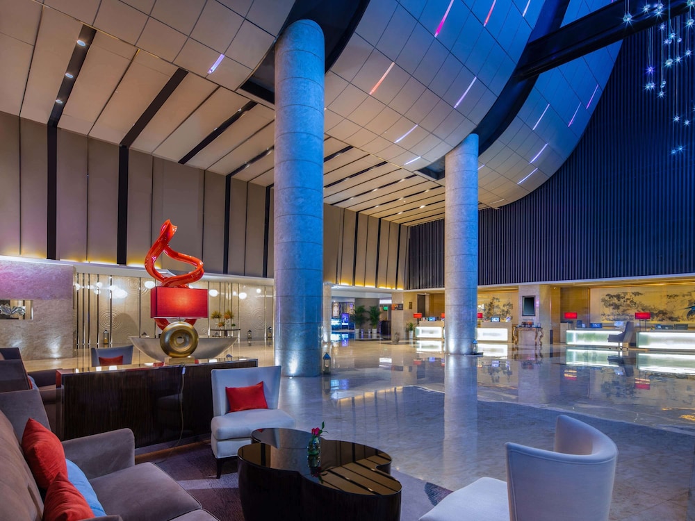 Enlux Hotel (Baotu Quanquan City Plaza) 48/59
