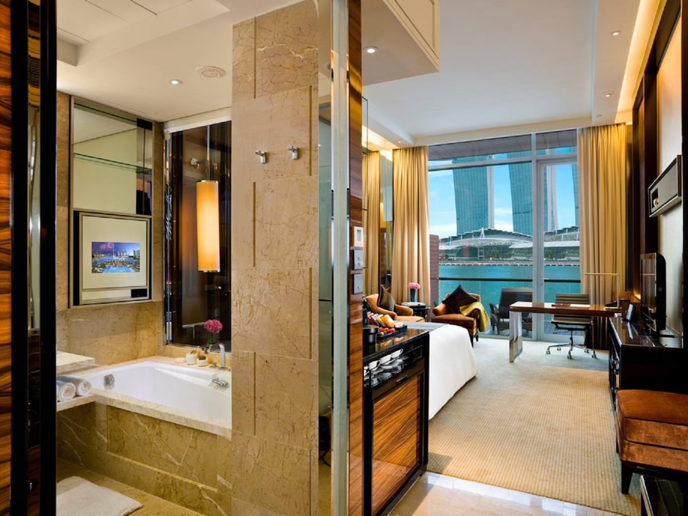 The Fullerton Bay Hotel Singapore 32/79