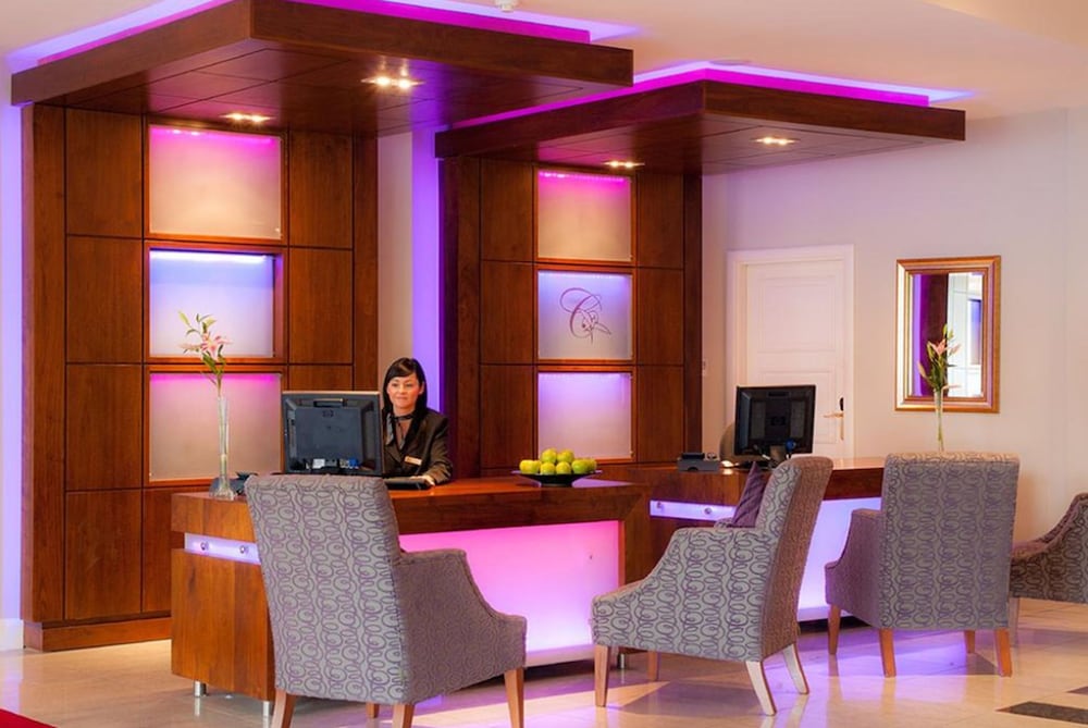 Charleville Park Hotel 26/29