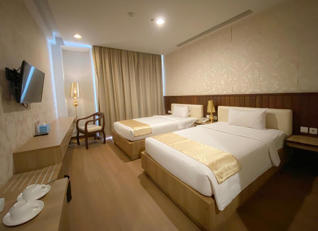 Sutanraja Amurang Hotel 10/19