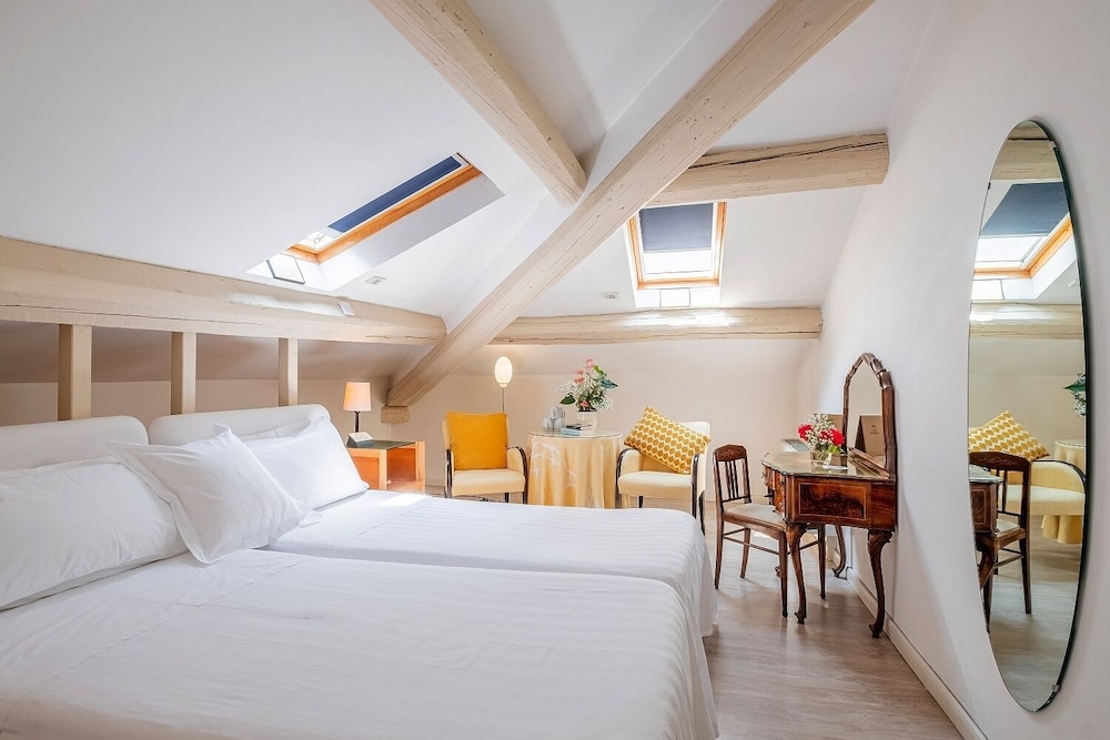 Villa Mabapa 6/50