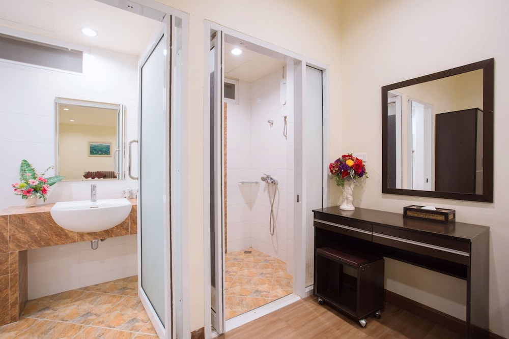 Tharakiree Place Hotel 45/45