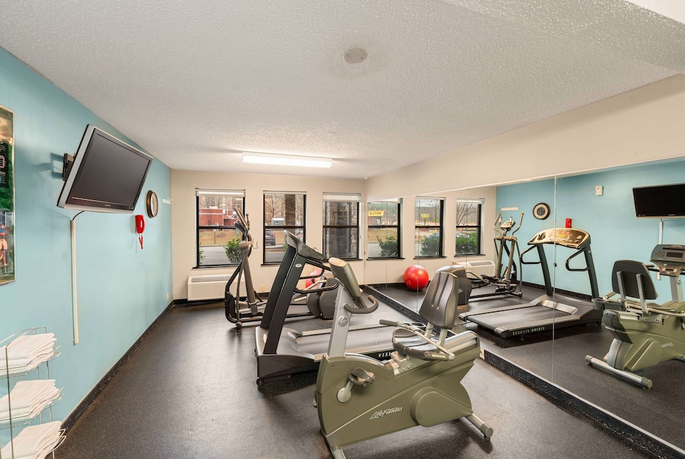 Days Inn by Wyndham Raleigh-Airport-Research Triangle Park 20/28