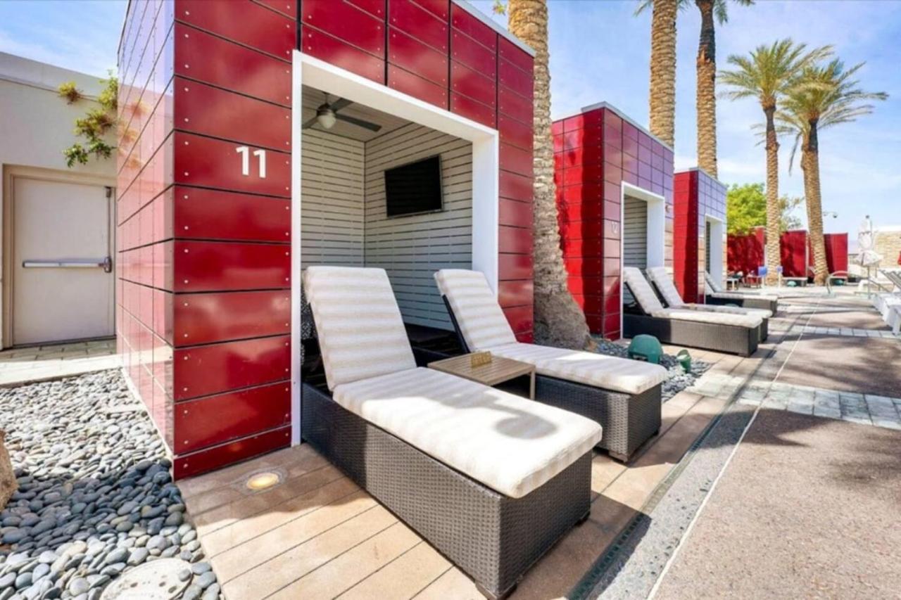 The Celine Riviera Suite at Palms Place 14/42