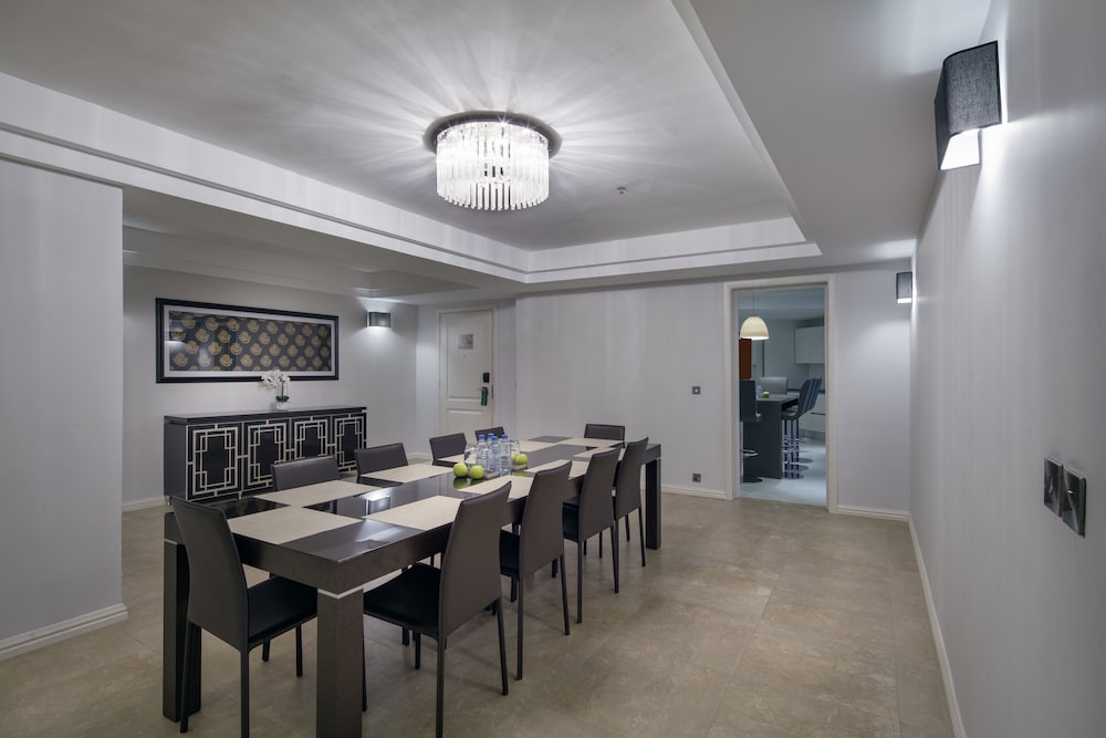 Fraser Suites Abuja 54/74