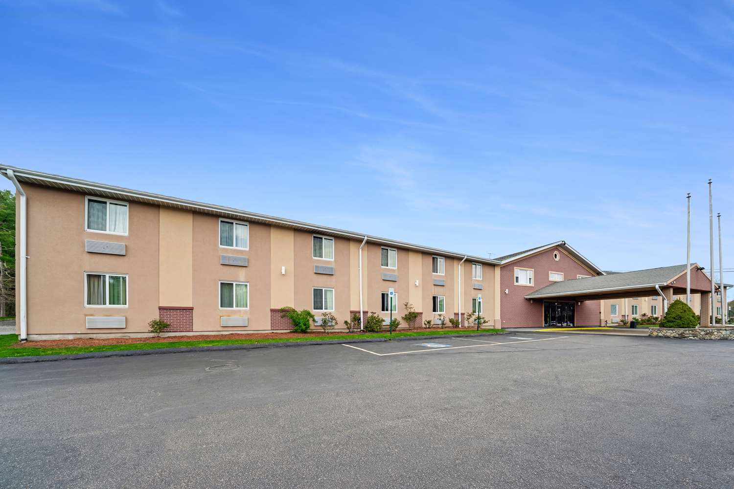 Americas Best Value Inn Foxboro 4/35