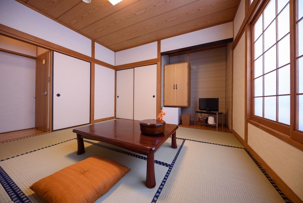 Yufuin Ryokan Okaeri 21/25