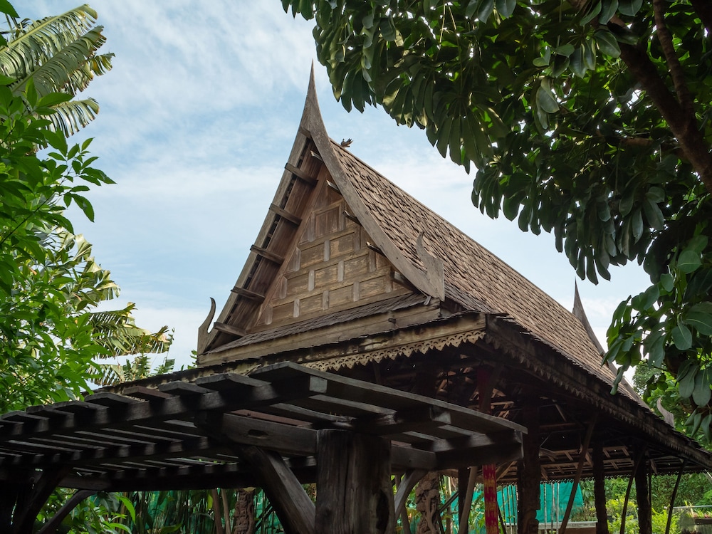 Charlie House Pinklao 4/66