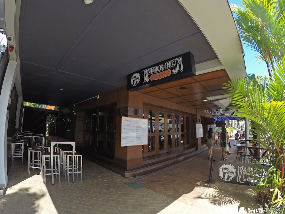 Global Backpackers - Port Douglas 4/29