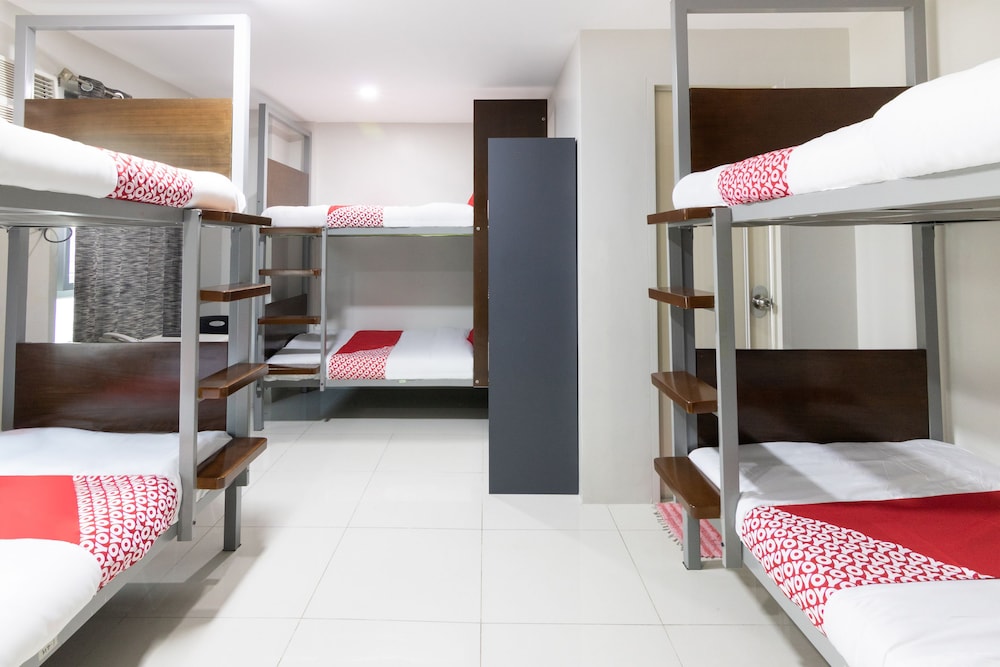 OYO 152 Sangco Condotel 31/45