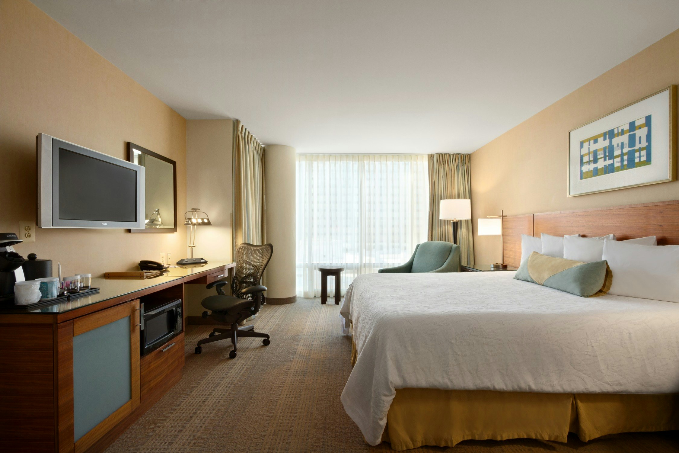 ROOM, KING BED, ACCESSIBLE