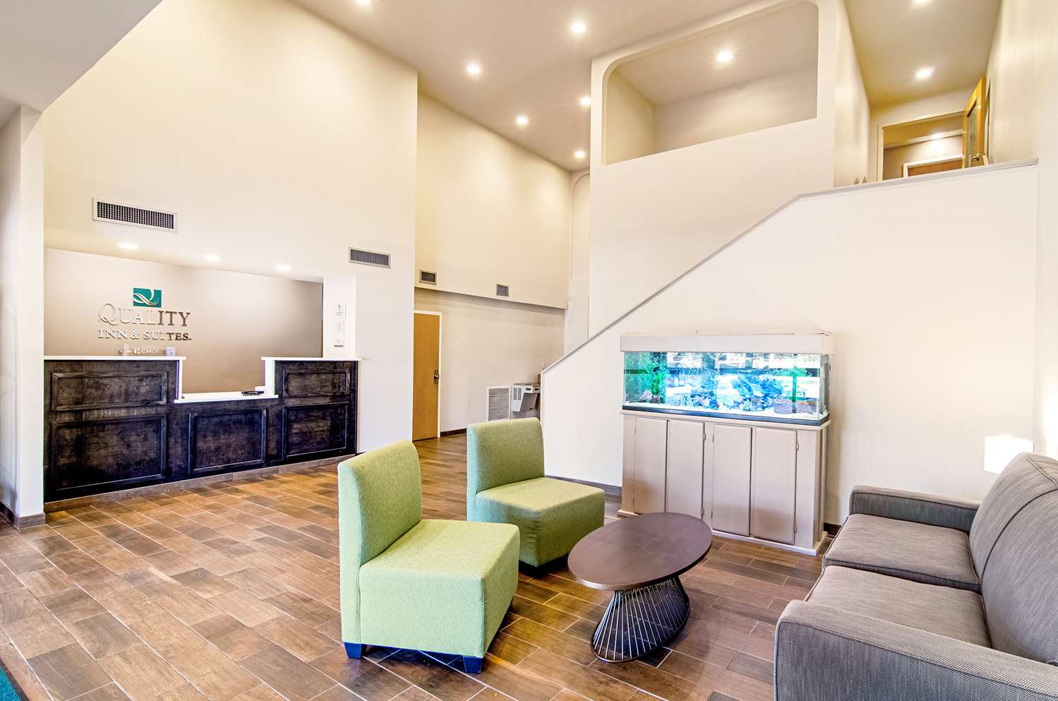 Quality Inn and Suites Near Tanger Outlet Mall 15/22
