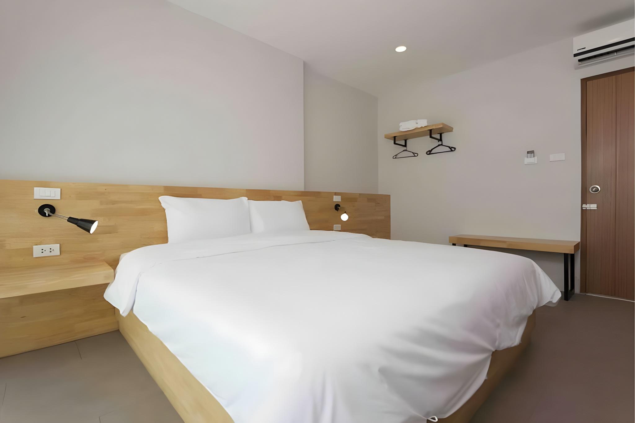 Easy Hotel 25/75