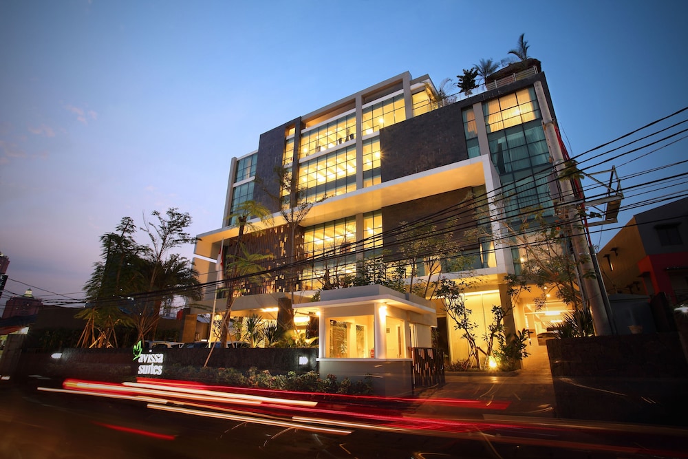 Avissa Suites 5/72
