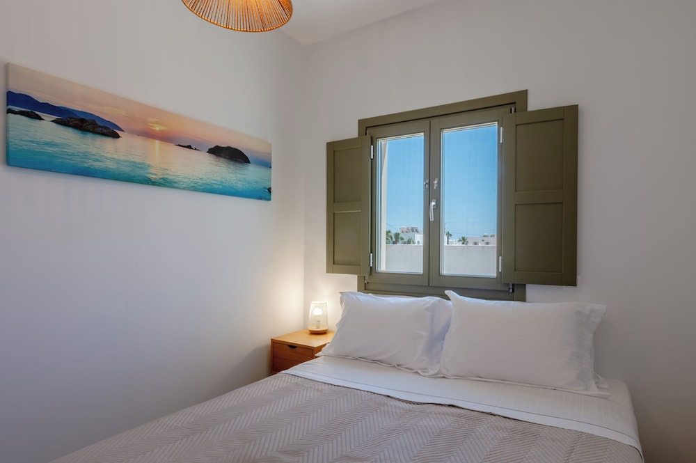 Apeiron Blue Santorini - Adults Only 25/50