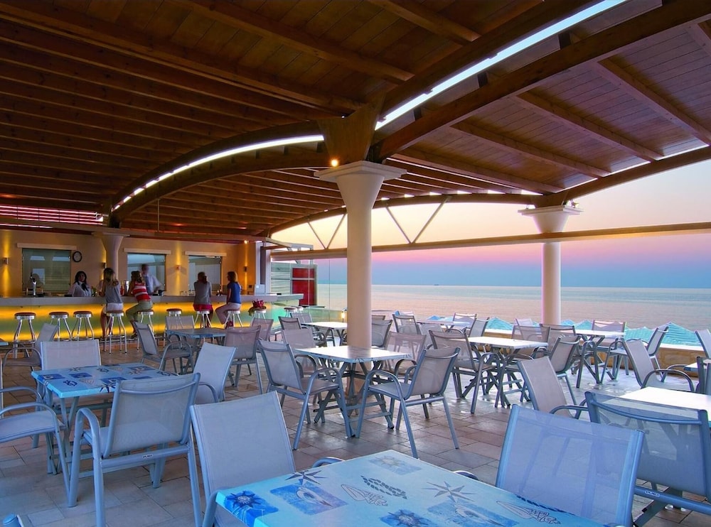 Eva Bay Resort 35/49