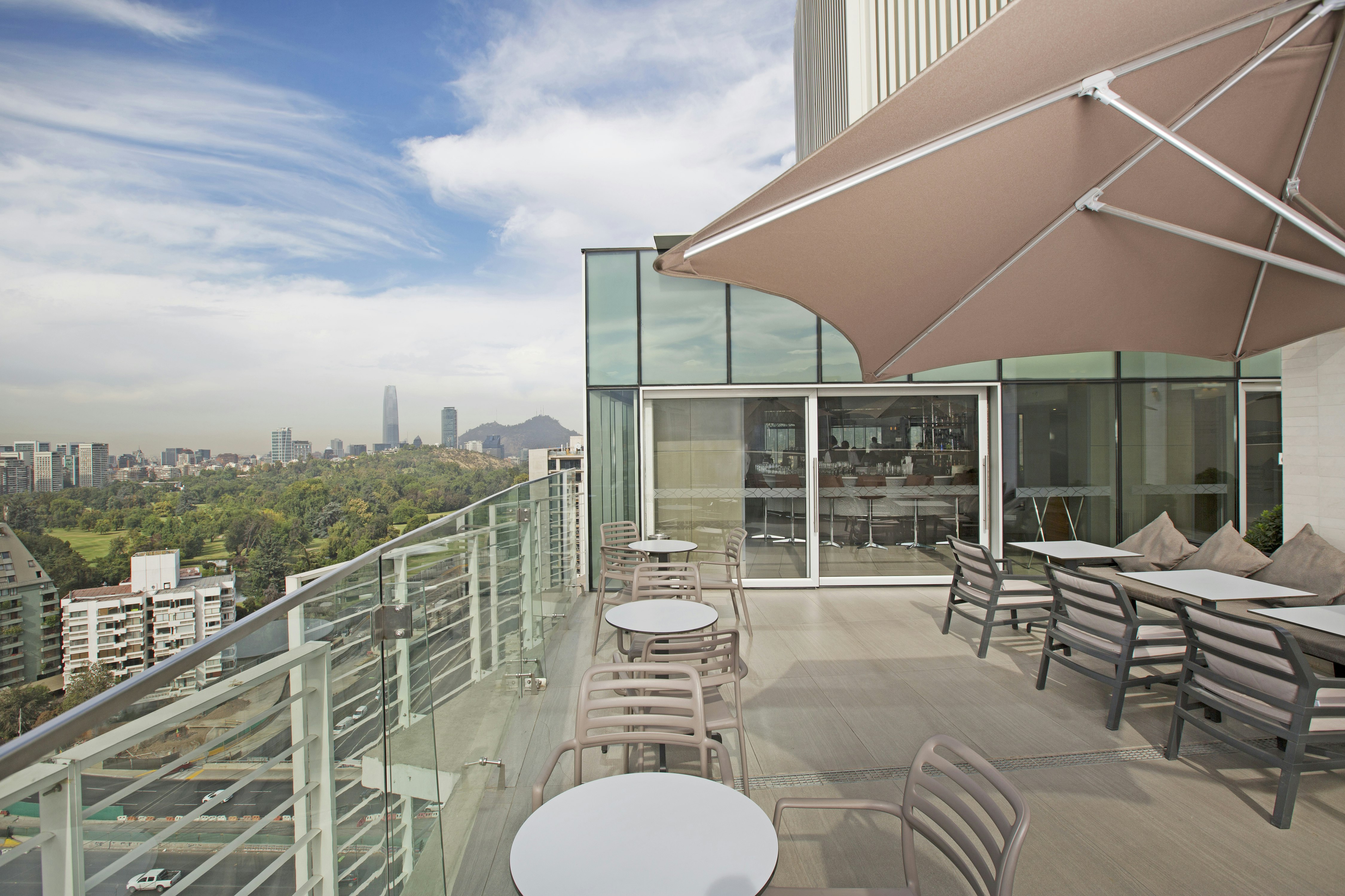 DoubleTree by Hilton Santiago Kennedy 10/73