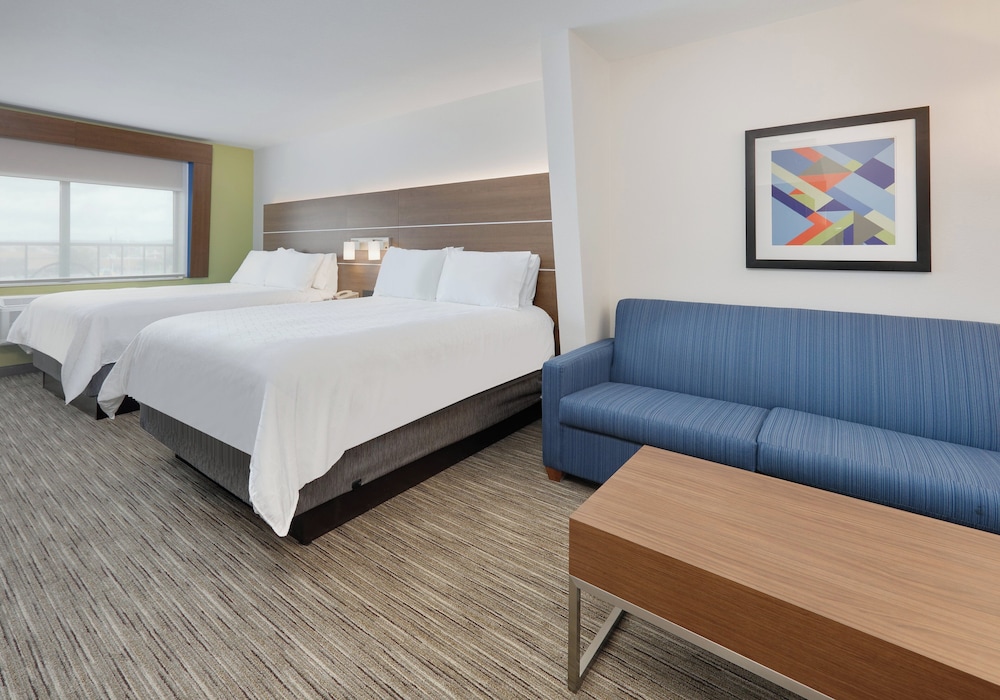Holiday Inn Express Hotel & Suites San Antonio Nw Near Seaworld 19/76