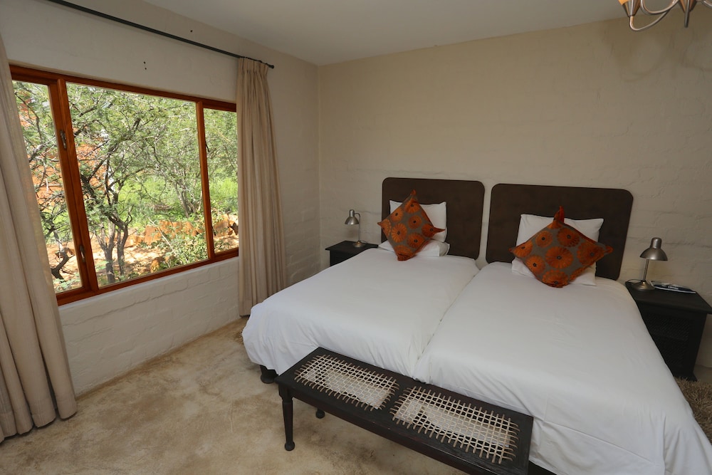 River Crossing Lodge 10/53