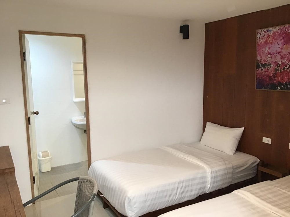 Insight Hostel 12/43