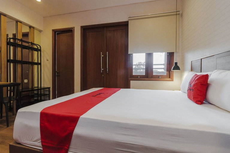 Reddoorz, Premium