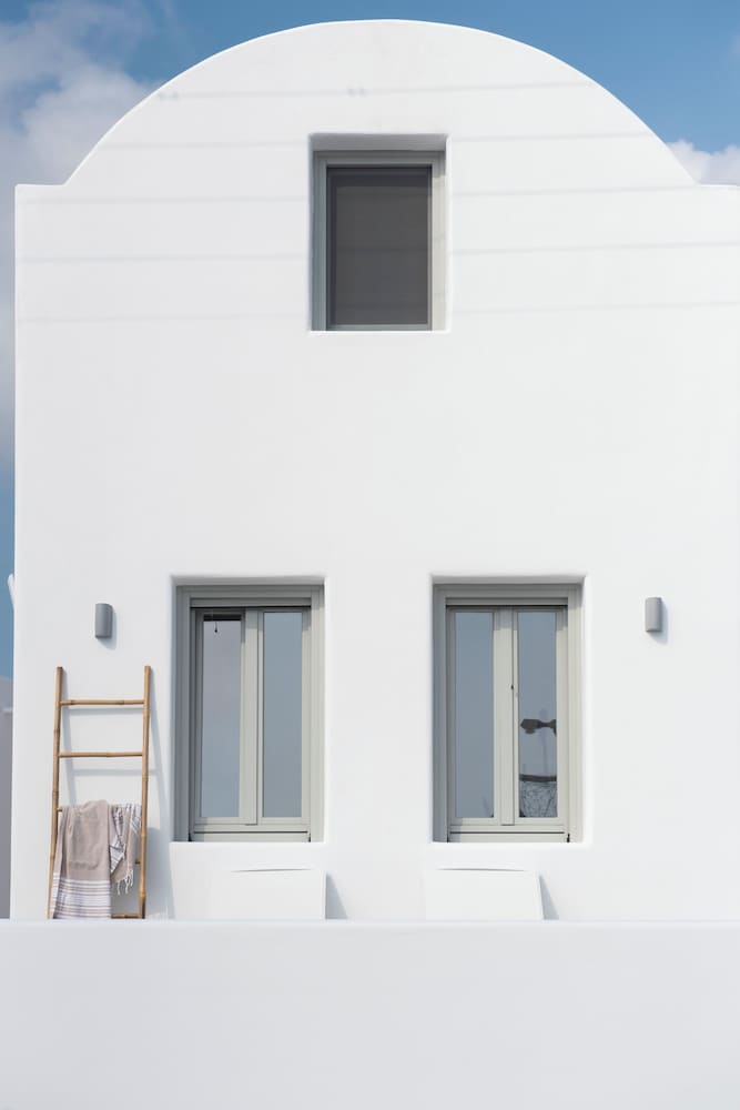 White Orchid Luxury Suites 2/50