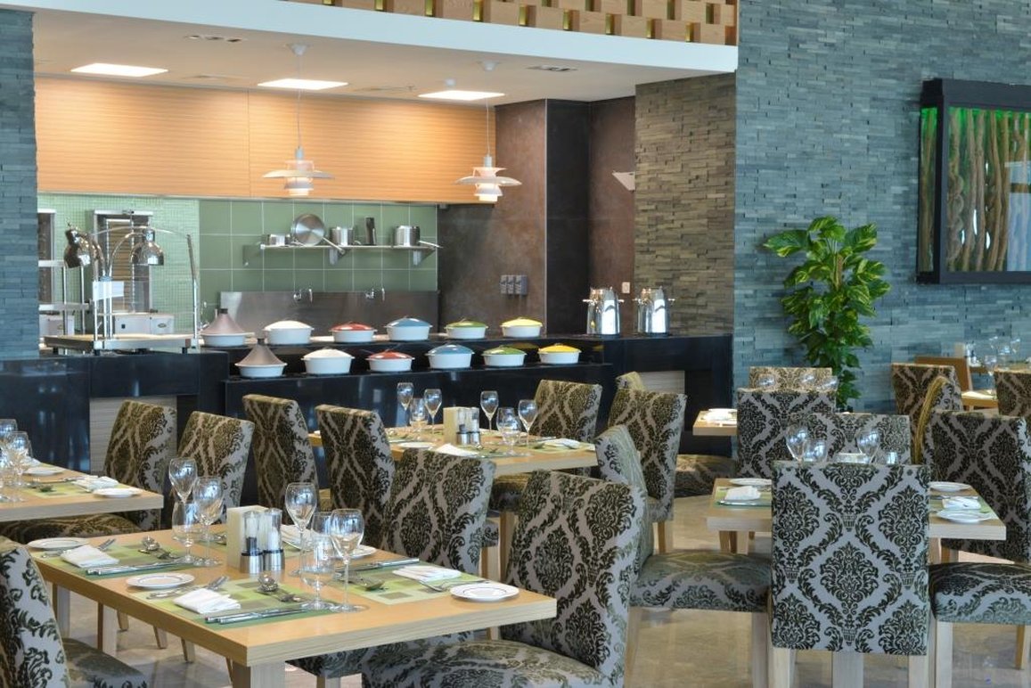 Ramee Grand Hotel And Spa 44/50
