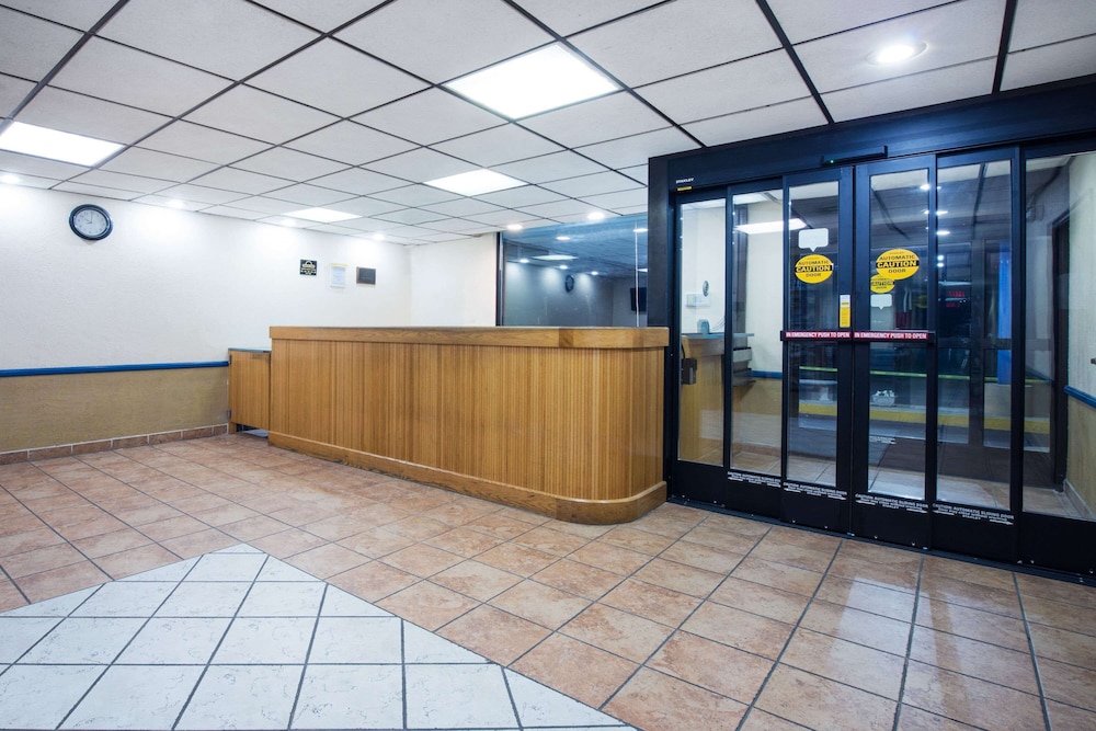 Sleep Inn Chambersburg 13/66