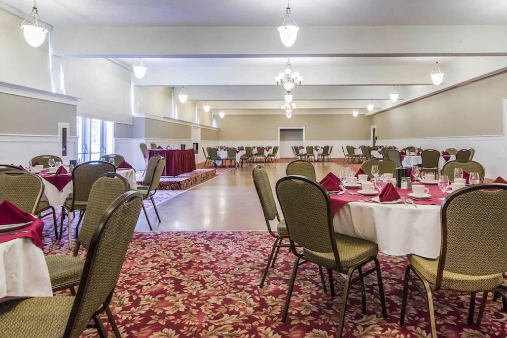 Travelodge by Wyndham Trois-Rivieres 31/44