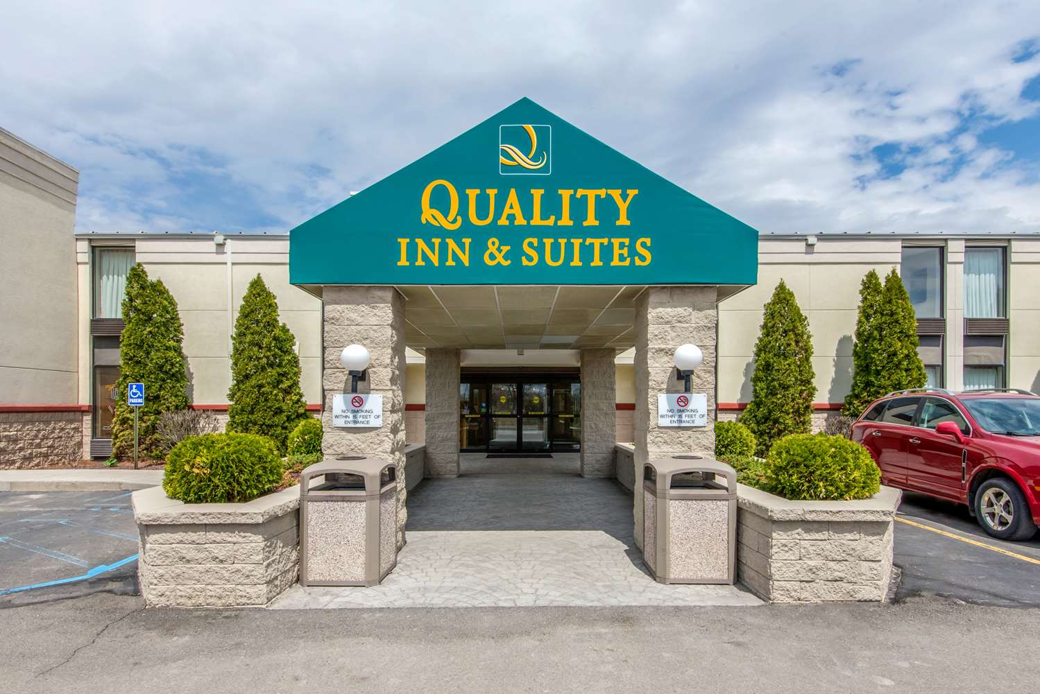 Quality Inn & Suites Mansfield 16/18