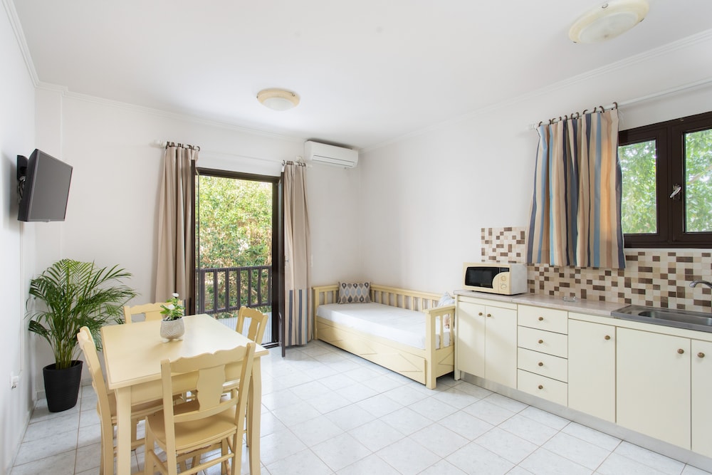Monemvasia Green Apartments 32/60