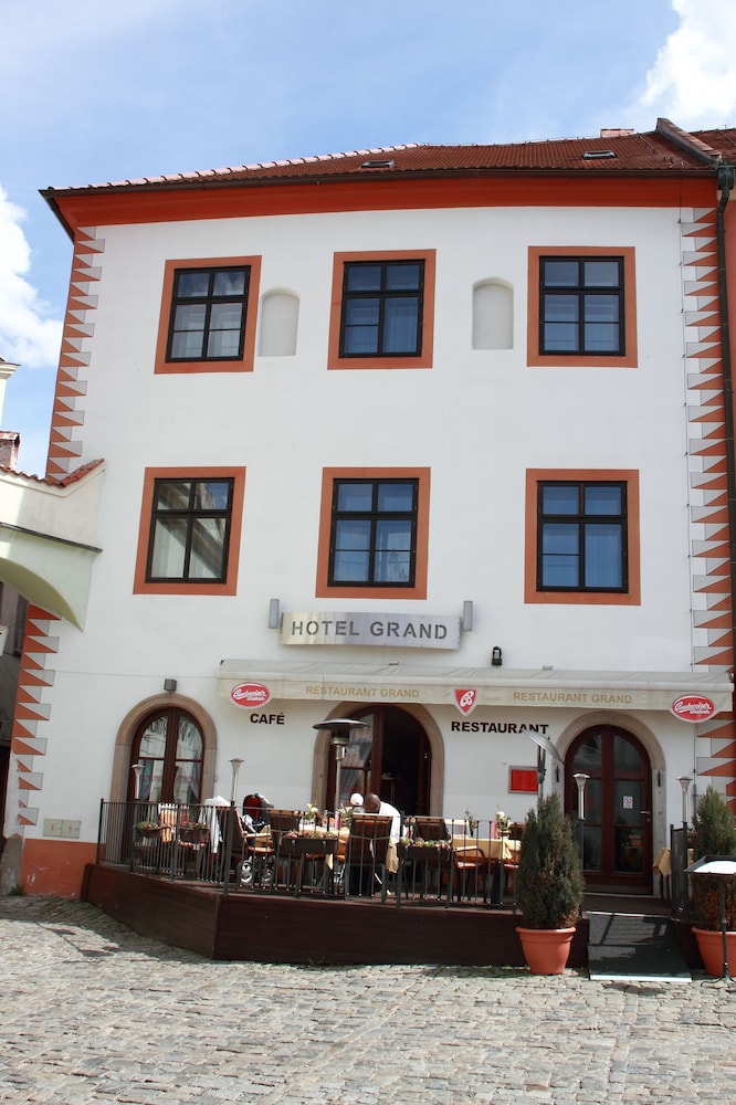 Grand Hotel 2/47